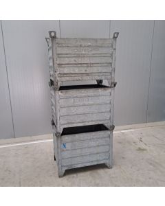 3x Stapelbehälter Transportbehälter, SSI Schäfer, gebraucht / 850 x 550 x 670 mm (BxTxH) / feuerverzinkt / stapelbar