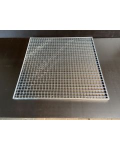 Pressrost Regalrost Gitterrost, neu / Gesamtbreite: 1.000 mm / Gesamttiefe: 1.000 mm / Maschenweite: 33 x 33 mm