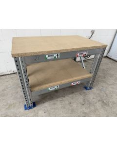 Werkbank Arbeitstisch Dexion Speedlock P90 gebraucht / Werkbankbreite: 1.350 mm / Höhe: 938 mm / Werkbanktiefe: 820 mm