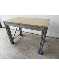 Werkbank Arbeitstisch Dexion Speedlock P90 gebraucht / Werkbankbreite: 1.350 mm / Höhe: 938 mm / Werkbanktiefe: 820 mm
