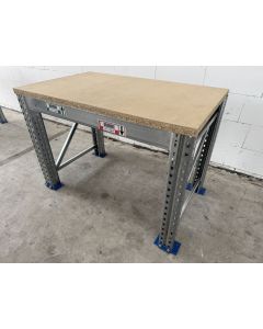 Werkbank Arbeitstisch Dexion Speedlock P90 gebraucht / Werkbankbreite: 1.350 mm / Höhe: 938 mm / Werkbanktiefe: 820 mm