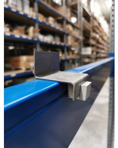  Arretierungswinkel, Z-Winkel / Halteblech inkl. Distanzklotz, gebraucht / f. Traversenbreite: 40 - 60 mm / f. Kasten- o. INP-Profile
