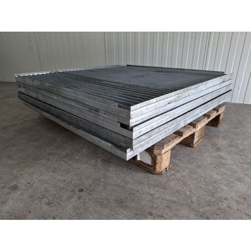 Gitterrost Regalrost Schwei&szlig;rost, gebraucht | Gesamttiefe: 1.110 mm | Gesamtbreite: 1.085 mm | Maschenweite: 65 x 31 mm | Bezeichnung: GR-165-A