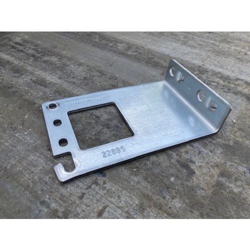 Halter f. Durchschubsicherungen Agraffenwinkel / BITO Pro / Länge: 145 mm / Breite: 95 mm