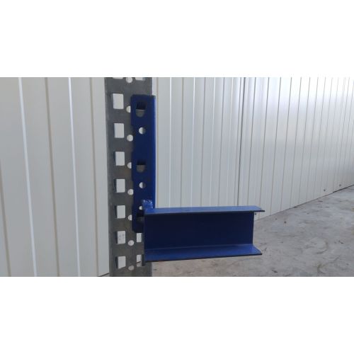 Halter f. Durchschubsicherung Agraffenwinkel Konsole, gebraucht | Meta | Ausführung: rechts | Abmessung U-Profil: 120 x 77 x 38 mm | Passend für Kastenprofil: 85 x 50 mm | Palettenüberstand: 50 mm | Materialfarbe: blau