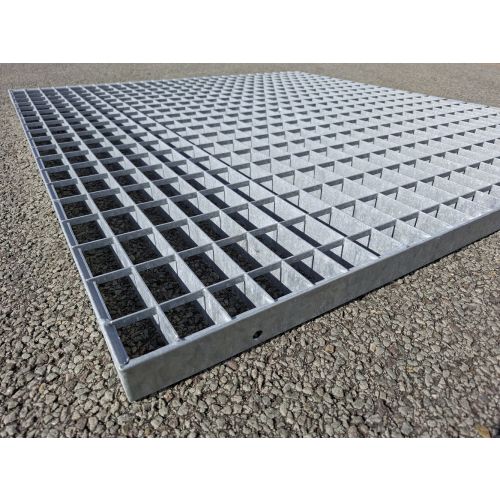 Gitterrost Regalrost Schwei&szlig;rost, gebraucht | Gesamttiefe: 1.345 mm | Gesamtbreite: 1.190 mm | Maschenweite: 65 x 43 mm | Bezeichnung: GR-160