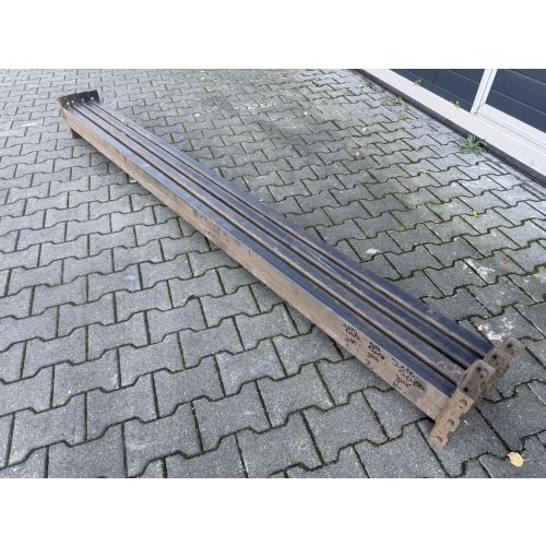Palettenregaltraverse Traverse Palettenregal, gebraucht | META Thyssen | lichte Weite: 2.600 mm | K: 120 x 50 mm | anthrazitschwarz (angerostet) | 4 HK