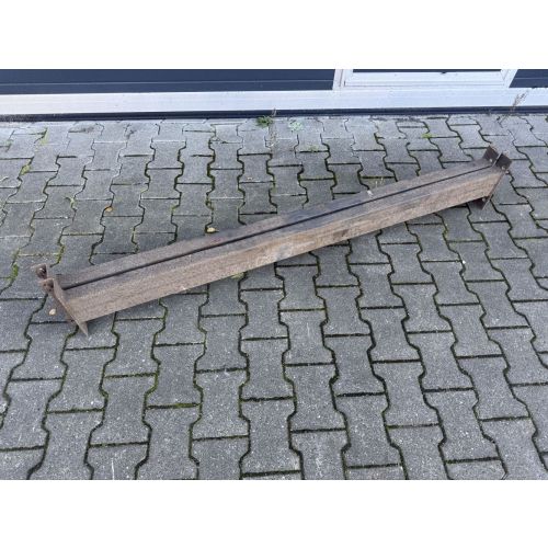 Palettenregaltraverse Traverse Palettenregal, gebraucht | META Thyssen | lichte Weite: 1.650 mm | K: 120 x 50 mm | anthrazitschwarz (angerostet) | 4 HK