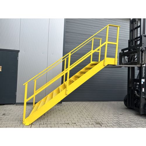 Stahltreppe Treppe Lagertreppe, gebraucht | Geschosshöhe: 1.890 mm | Geländer: beidseitig | Stufenbreite:  1.108 mm