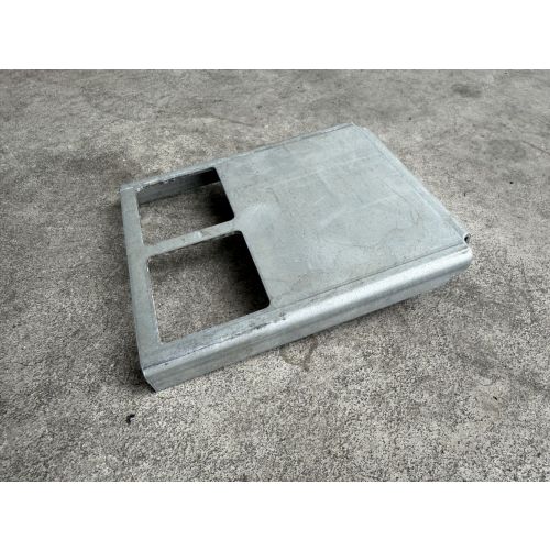 Konsole f. Durchschubsicherung Agraffenwinkel, gebraucht | Bito PL38 | Abmessung: 155 x 130 mm | &Ouml;ffnungsma&szlig;: 51 x 46 mm