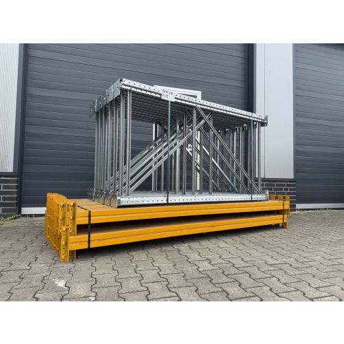 Palettenregalanlage Palettenregal, gebraucht | META Multipal S | Regalst&auml;nder: 2.000 x 1.100 mm | Lichte Weite: 2.700 mm | Regall&auml;nge: 30,72 lfm.