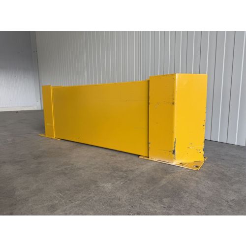 Anfahrschutzleitplanke Anfahrschutz Palettenregal, gebraucht | Einzelregalzeile | lichte Weite: 1.550 mm | Gesamthöhe: 400 mm