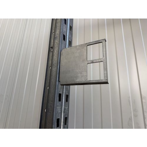 Konsole f. Durchschubsicherung Agraffenwinkel, gebraucht | Bito PL38 | Abmessung: 155 x 130 mm | Öffnungsmaß: 51 x 46 mm
