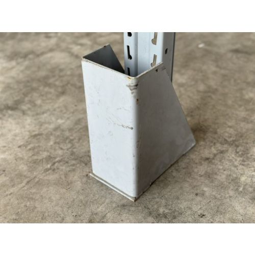 U - Anfahrschutzecke Rammschutz Rammschutzecke, gebraucht | Gesamthöhe: 305 mm | Gesamtbreite: ca. 140 mm | Materialfarbe: grau
