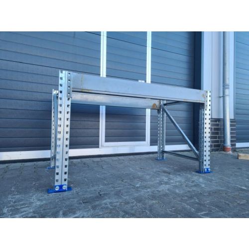 Werkbankgestell SSI Schäfer PR 350/600 gebraucht / Werkbankbreite: 1.600 mm / Höhe: 900 mm / Werkbanktiefe: wählbar