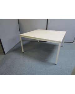 Tisch 1400 x 1400 mm, Kantinentisch, Schreibtisch, Bürotisch, Grau, Besprechungstisch