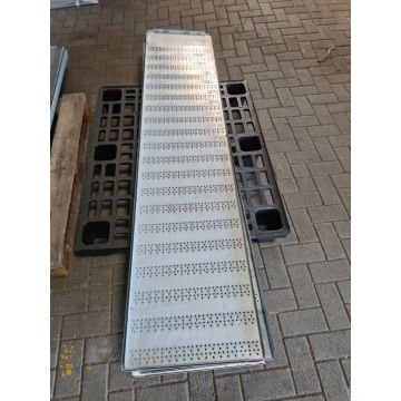 Seitenwand außen, gelocht gebraucht / SSI Schäfer R3000 / Fachbodenregal Magazinregal / 2.160x470 mm (HxT) 