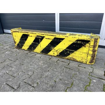 Anfahrschutzleitplanke Anfahrschutz Palettenregal, gebraucht / für Einzelregalreihen / Gesamtlänge: 1.380 mm / f. Regaltiefe 1.200 mm 