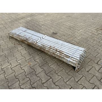 Palettenregaltraverse Traverse Palettenregal gebraucht / Elektrolux / 1.900 mm / U: 80 x 45 mm / silbergrau