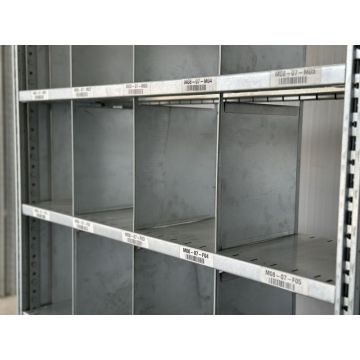 Fachteiler für Fachbodenregale, gebraucht | SSI Schäfer R 3000 | f. Ständertiefe: 300 mm | Fachhöhe: 288 mm | sendzimir verzinkt