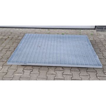 Pressrost Regalrost Gitterrost, gebraucht / Gesamtbreite: 1.540 mm / Gesamttiefe: 1.190 mm / Maschenweite: 70 x 35 mm / Bezeichnung: G11