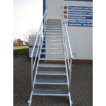 Stahltreppe verzinkt, Neu 3,50m | 38°