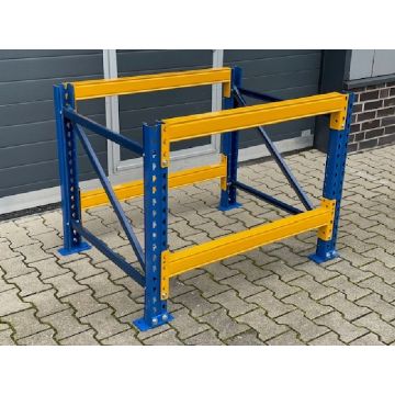 Werkbankgestell Jung Heinrich MPB gebraucht / Gestellbreite: 1.170 - 2.920 mm / Höhe: 900 mm / Gestelltiefe: 800 - 900 mm
