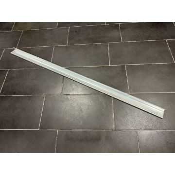  Arretierungswinkel Z-Winkel f. Regalböden, gebraucht / Gesamtlänge: 1.640 mm / f. Traversenbreite: 60 mm / f. Kastenprofile geeignet