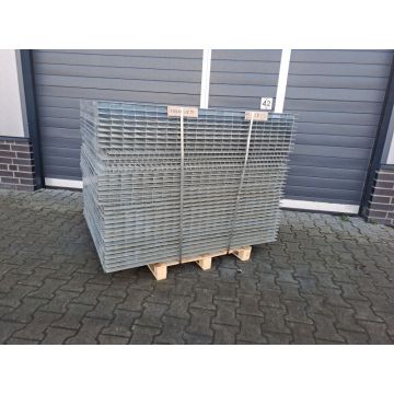 Eingelegtes Gitterrost Regalrost, gebraucht | Gesamtbreite: 1.380 mm | Gesamttiefe: 1.183 mm | Maschenweite: 68 x 47 mm | Bezeichnung: GR-41