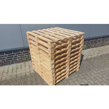 Einwegpalette Holzpalette, II. Wahl | Neuware | teils gebraucht | Abm.: 1.145 x 1.140 x 130 mm | Holz | 07 Deckbretter | Interne Bezeichnung: Bild 2_1150 x 1150 mm