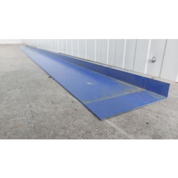 L-Winkel Wandanschlussblech Geländer, gebraucht | Gesamtlänge: 3.000 mm | L-Winkel: 150 x 30 mm | blau