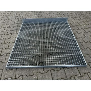 Aufgelegtes Regalrost mit Durchschiebesicherung Gitterrost Schweißrost, gebraucht | Gesamttiefe: 1.210 mm | Gesamtbreite: 1.190 mm | Maschenweite: 33 x 33 mm | Bezeichnung: GR-77