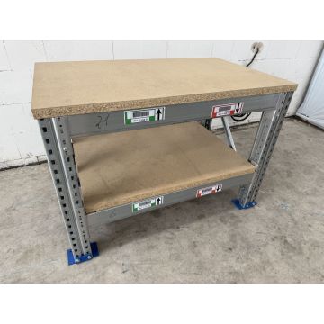 Werkbank Arbeitstisch Dexion Speedlock P90 gebraucht / Werkbankbreite: 1.350 mm / Höhe: 938 mm / Werkbanktiefe: 820 mm