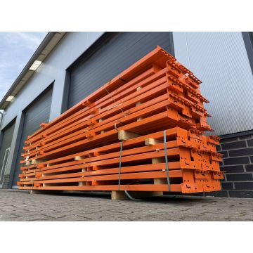 Stahlträger Träger Stahl, gebraucht | Stow NS | Gesamtlänge: 3.835 mm | Kastenprofil: 160 x 50 mm | orange