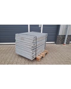  aufgelegtes Regalrost Gitterrost Schweißrost, gebraucht | Gesamttiefe: 1.060 mm | Gesamtbreite: 900 mm | Maschenweite: 33 x 33 mm | Bezeichnung: GR-80