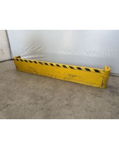 Anfahrschutzleitplanke Anfahrschutz Palettenregal, gebraucht / für Doppelregalreihen / Gesamtlänge: 2.700 mm / f. Regaltiefe 2.400 mm 