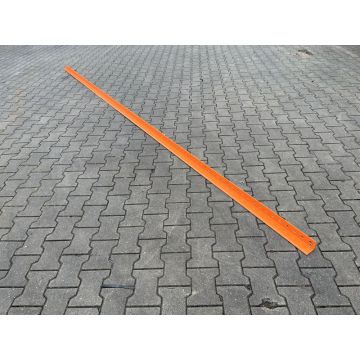 Stahlwinkel L-Winkel, gebraucht / Gesamtlänge: ca. 4.850 mm /  L-Profil: 60 x 60 mm / orange